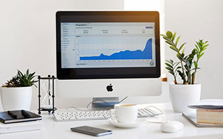 华体会-LCK：DK中辅先手强势开团只杀一个，HLE反打一波1换2